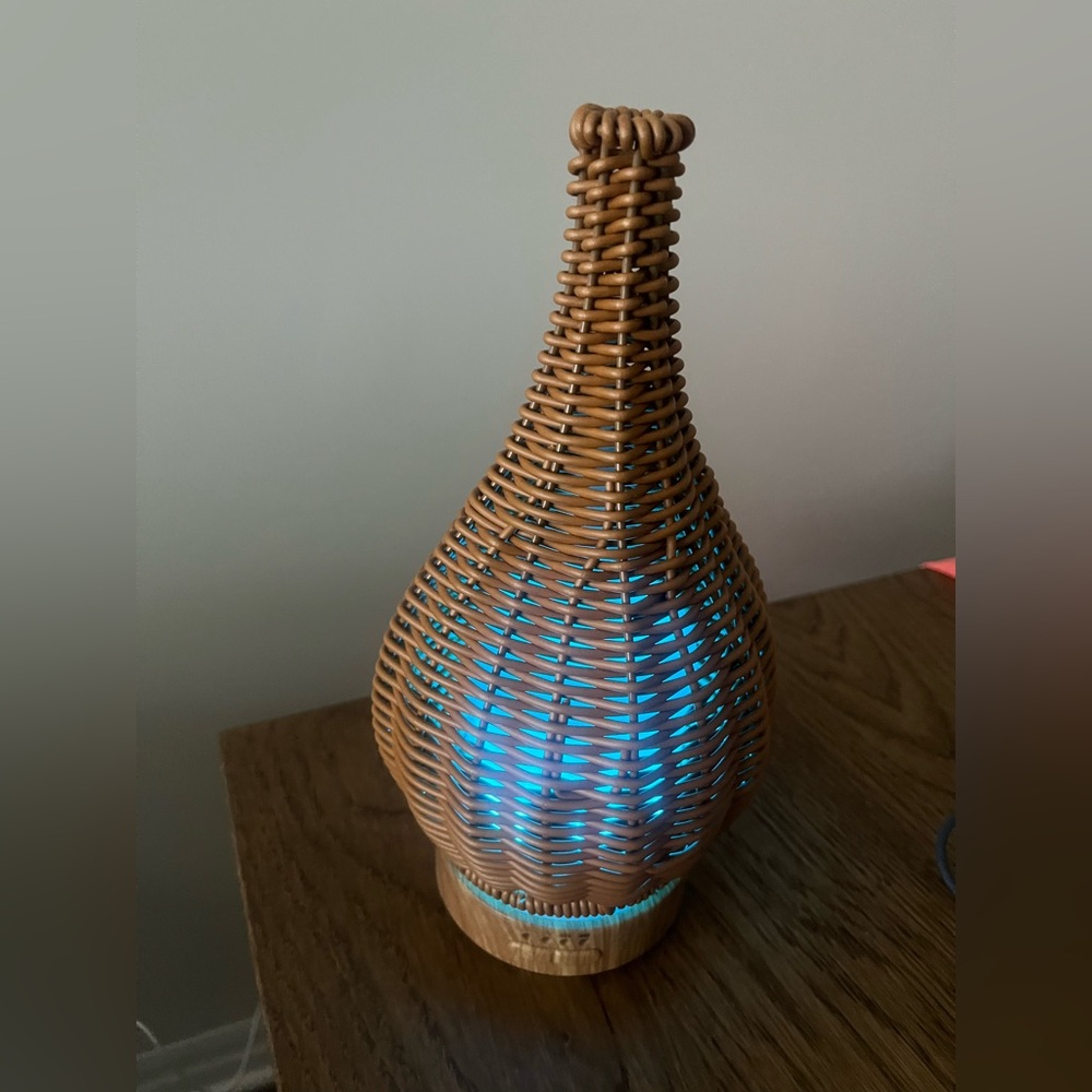 Natural Wicker Diffuser with Light - - Picture 9 of 12